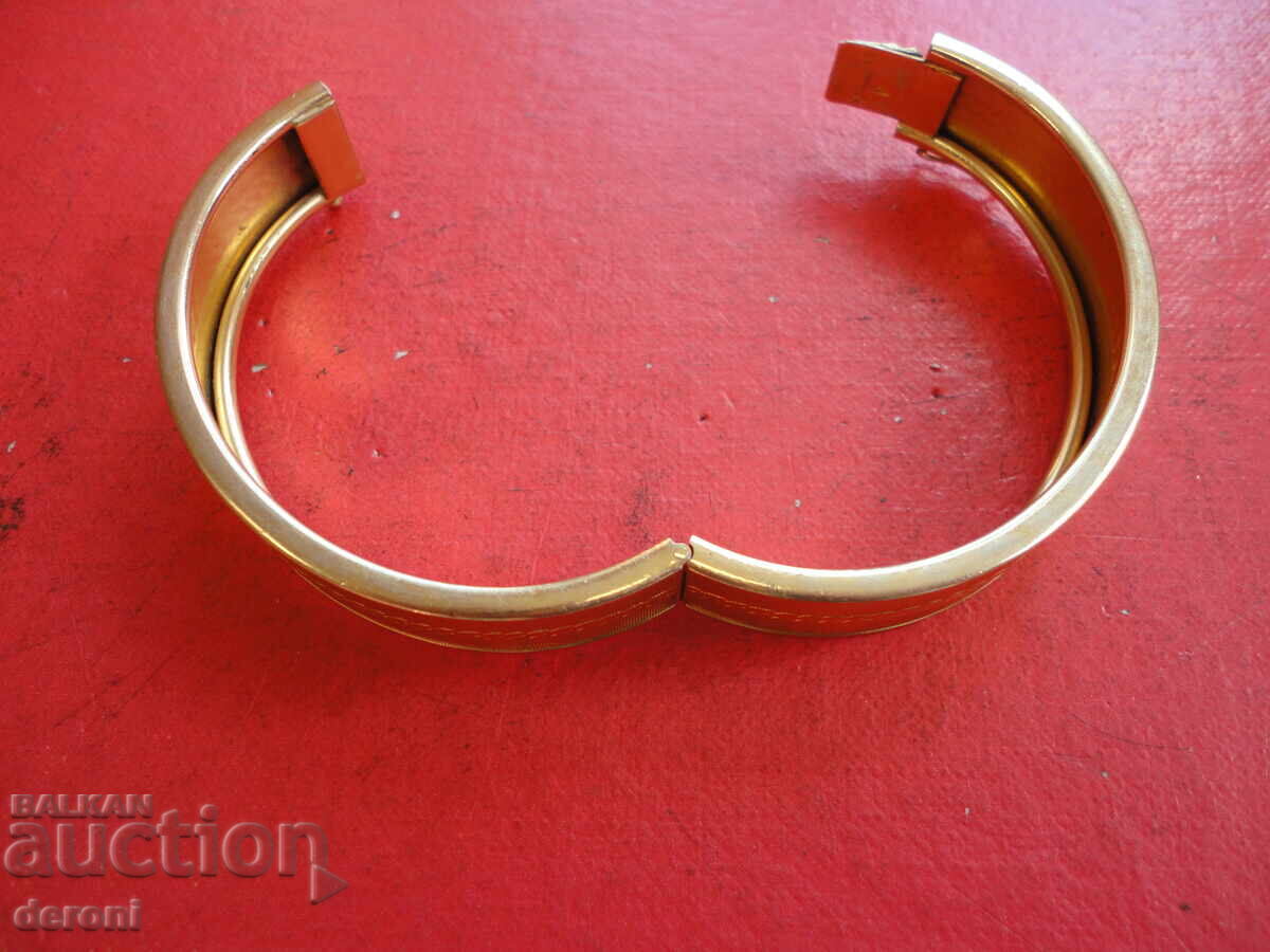 Παράδοση Unikalna pozlatena tvŭrda grivna Amerikaner SP