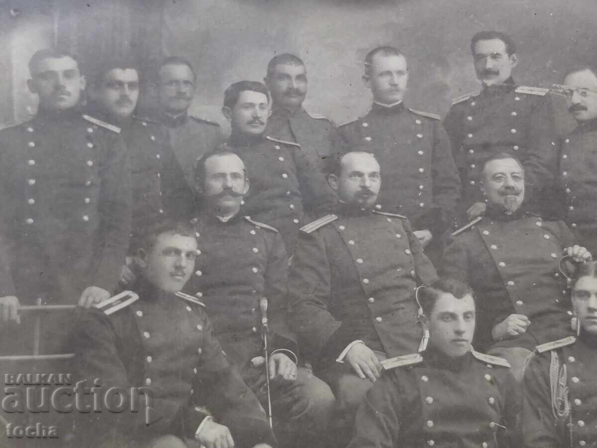 Αρχαία φωτογραφία αξιωματικοί Ρούσε 1914, υπογ. Σεμόφ με τιμή € 5.61 | 10.97 BGN Αρχαία φωτογραφία αξιωματικοί Ρούσε 1914, υπογ. Σεμόφ με τιμή € 5.61 | 10.97 BGN