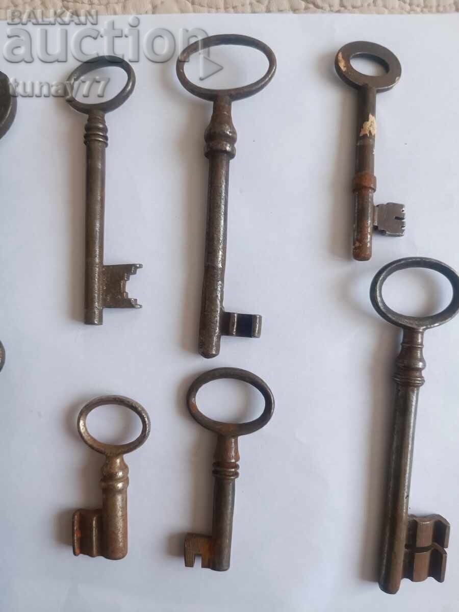 Livrarea CHEI VECHI MARI FORJATE MANUAL 10 BUC