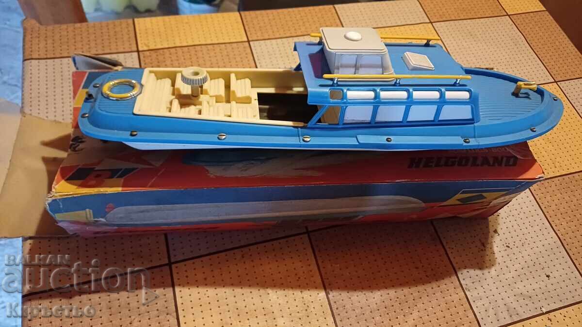 Стара лодка HEGOLAND топ състояние! Бзц - 7