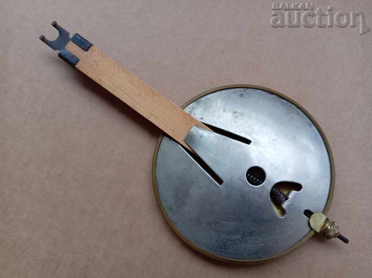 махало за старинен стенен часовник ЯНТАР с цена € 15.00 | 29.34 лв.