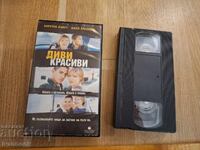Caseta video VHS - Frumoase sălbatici