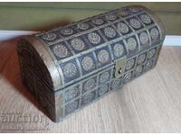 Кутия дървена обков месинг за ценители