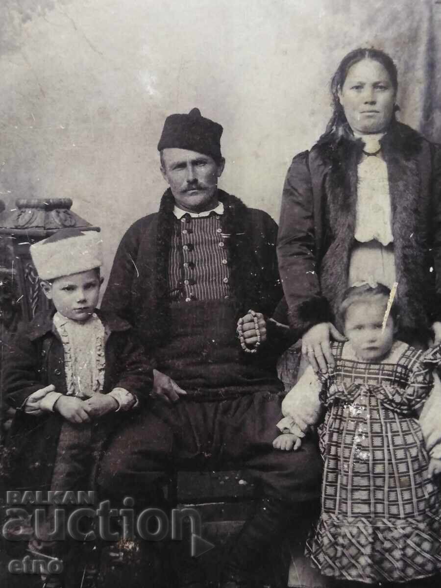 IMAGINE IMPERIALĂ - PORT COSTUM, sârmă, gâtan cu preț € 10.00 | 19.56 BGN