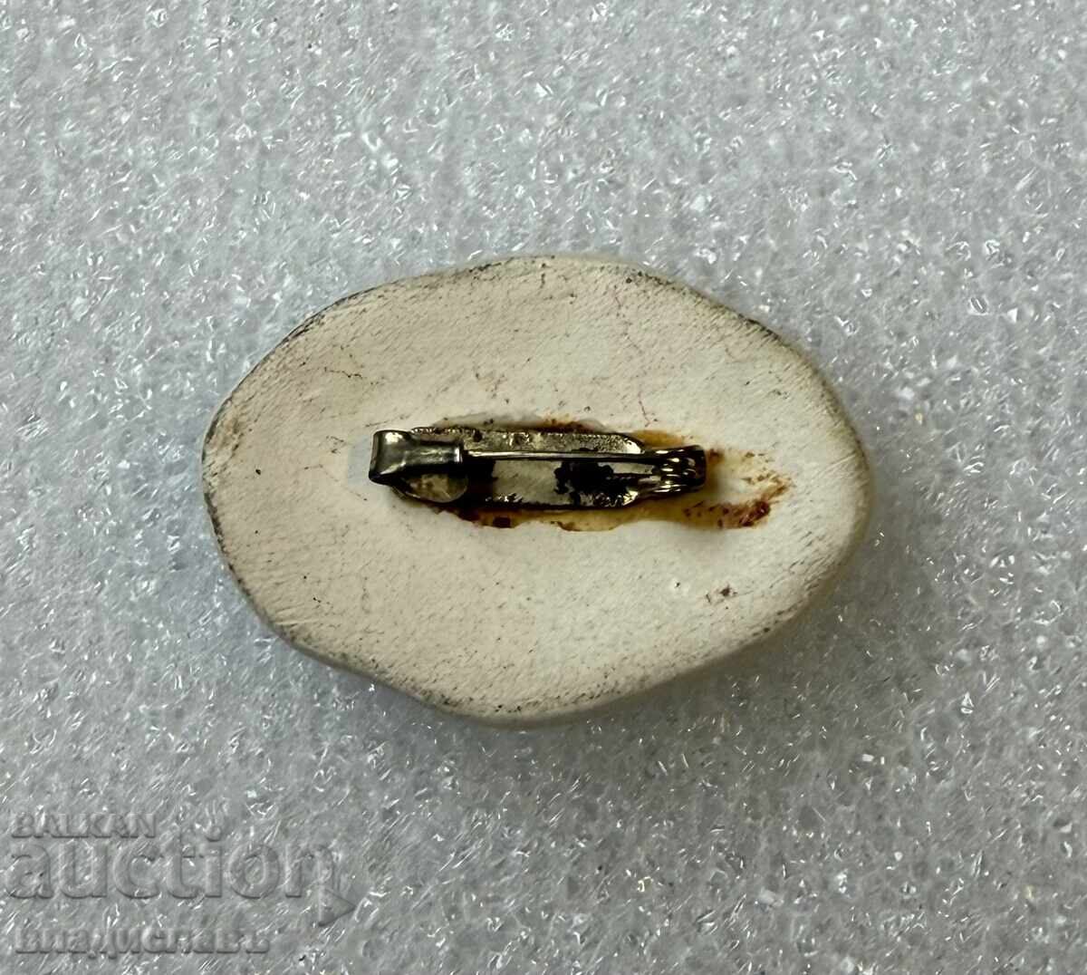 Insignă din porțelan GUATEMALA cu preț € 6.00 | 11.74 BGN