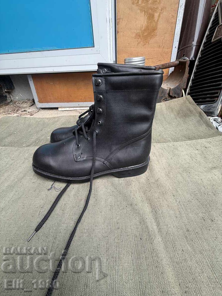 Ghete militare, număr 44