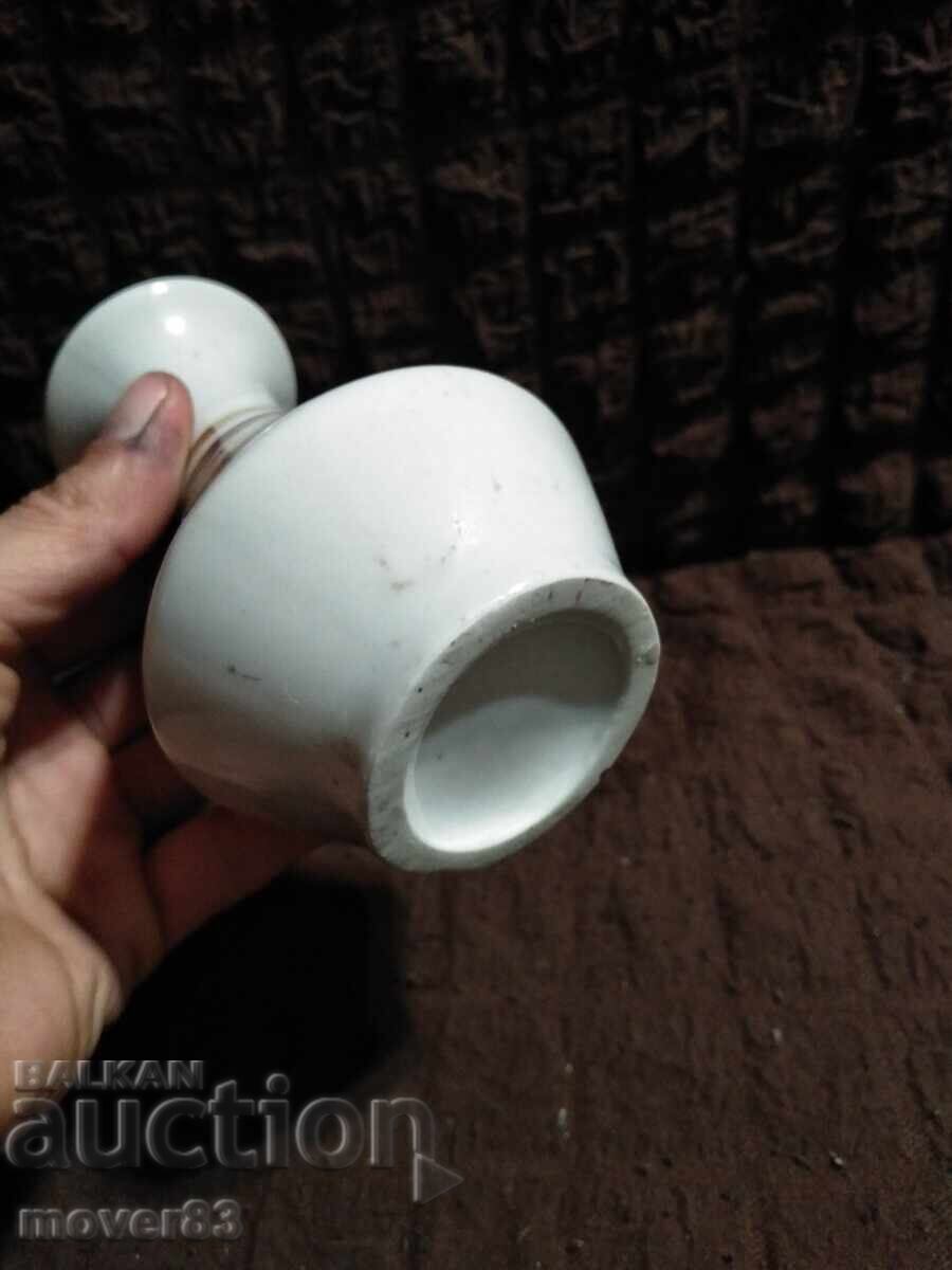 Auction Porcelain vase. Auction Porcelain vase.