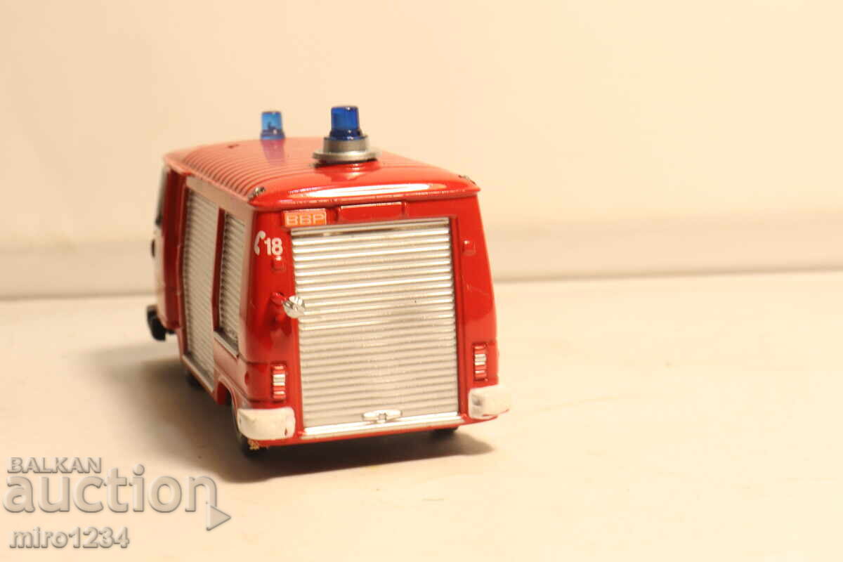 1/50 PEUGEOT CAMION POMPIERI MAȘINUȚĂ MODEL - 5