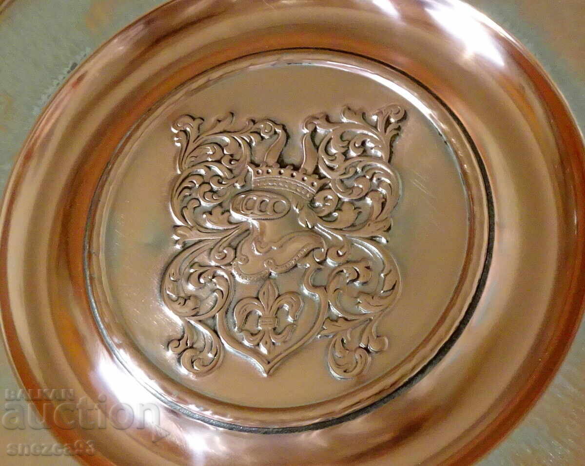 Χάλκινο πιάτο με ιππότη, κρίνο Βουρβόνων, στέμμα, χάλκινος γάμος με τιμή € 19.99 | 39.10 BGN