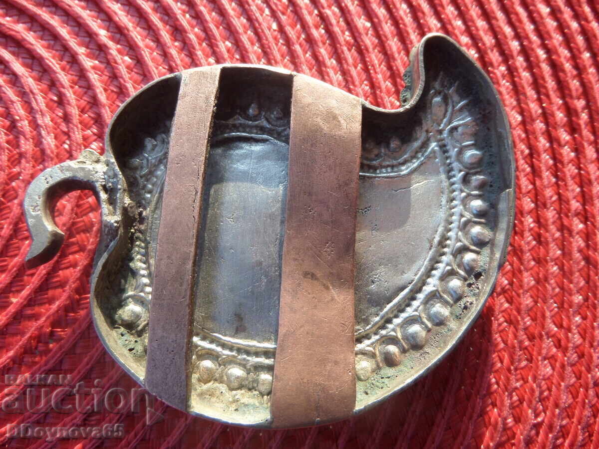 Veche 1/2 cataramă, argint, sacan, corn gravat cu preț € 65.00 | 127.13 BGN