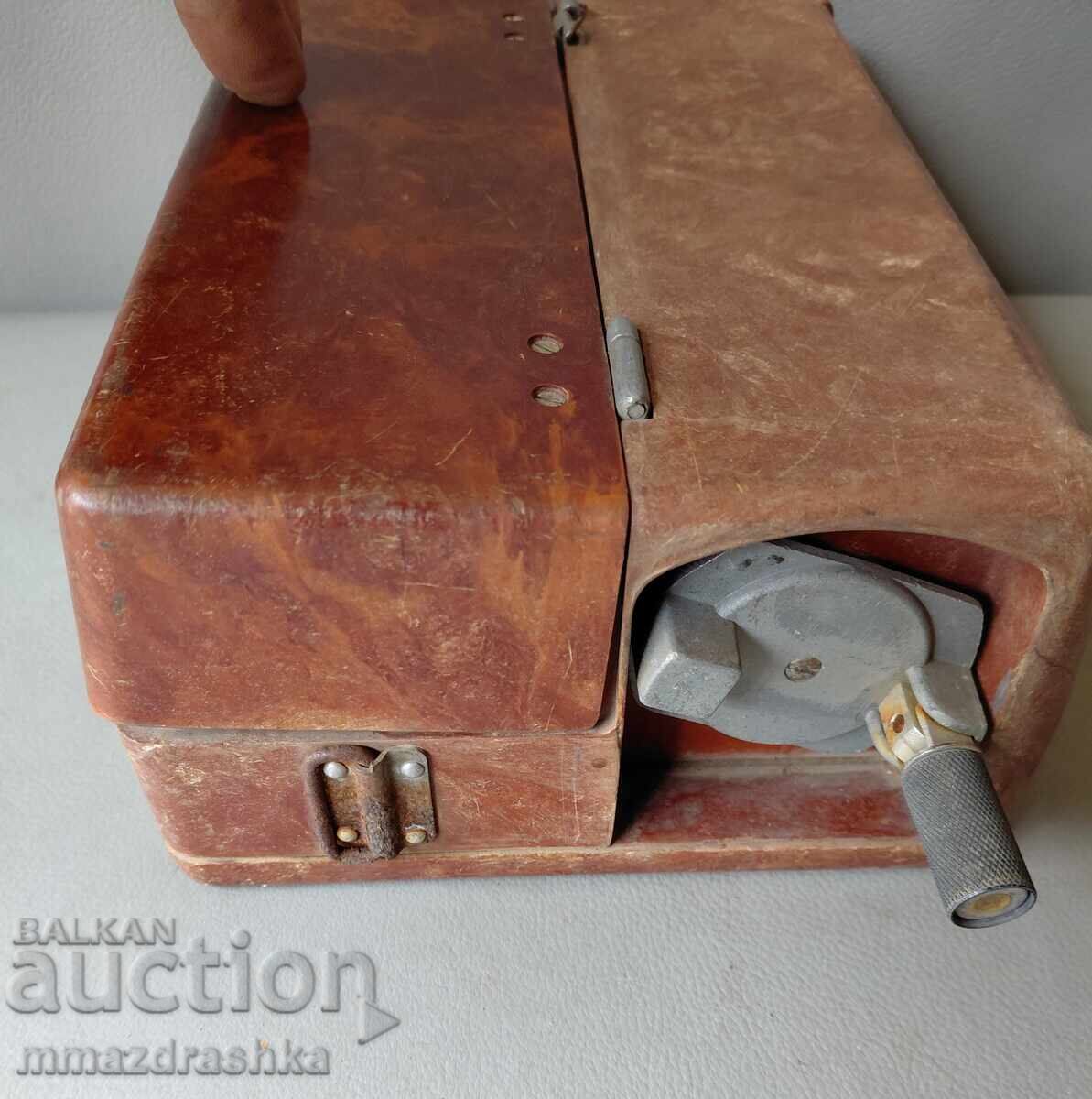 Доставка на Военно-полеви телефон ТАП 77