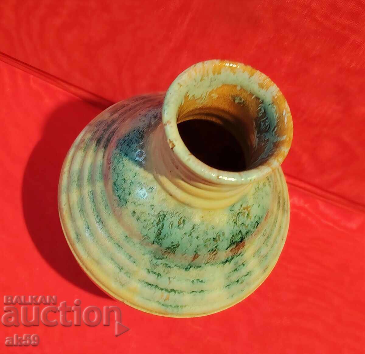 Vază verde glazurată - ceramică cu preț € 35.00 | 68.45 BGN