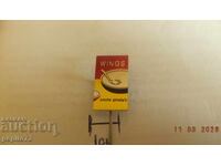 Insignă promoțională, WINGS, marcă sosuri gata preparate