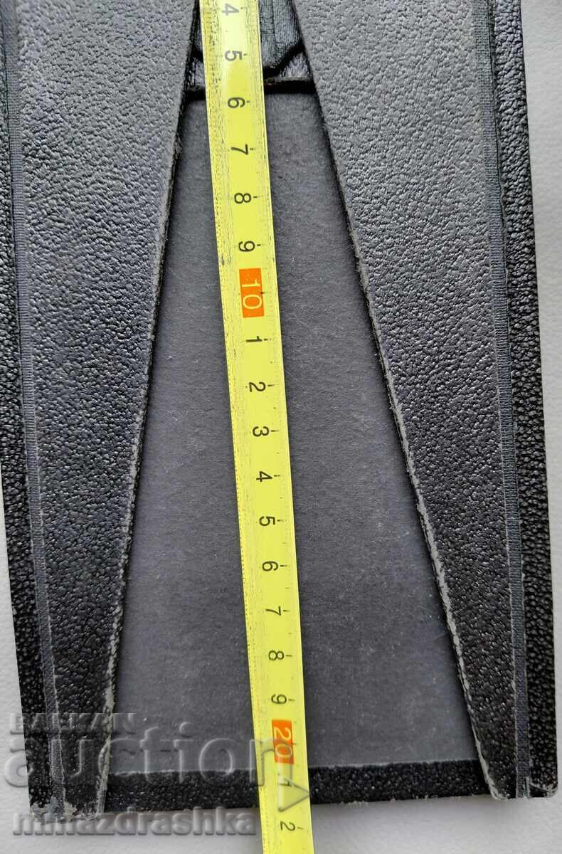 Доставка на Механичен калкулатор на 100 години