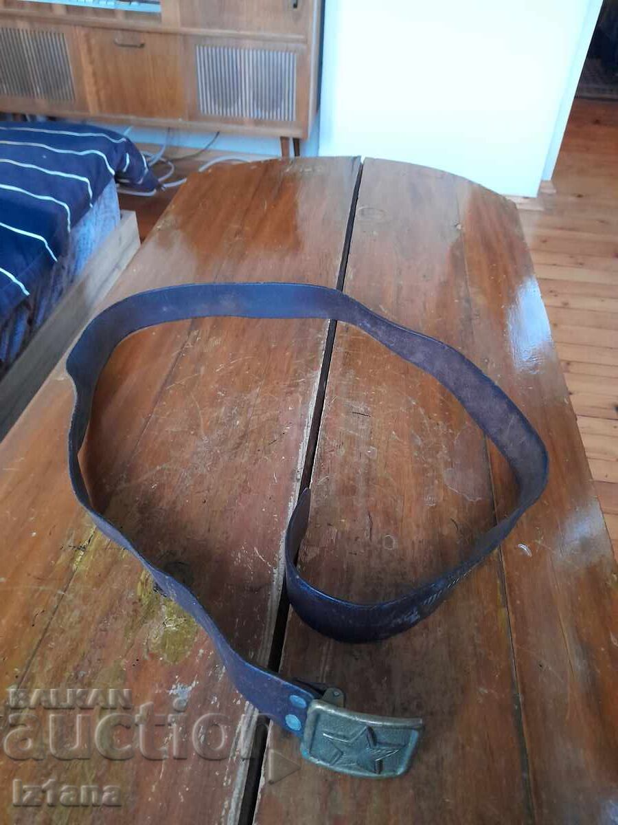 Licitație Veche centură militară Licitație Veche centură militară