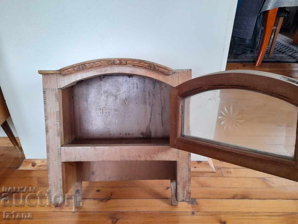 Σταρ Ξύλινη ντουλάπα, ράφι με τιμή € 53.00 | 103.66 BGN