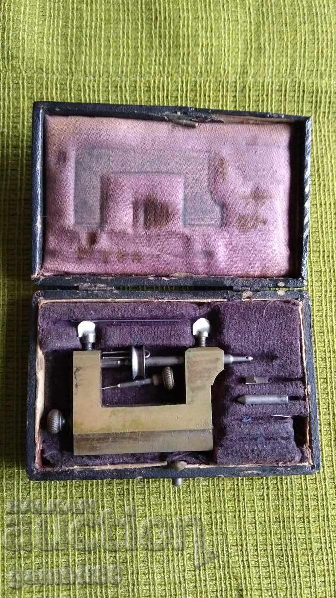 Instrument de ceasornicar foarte vechi - strung!?