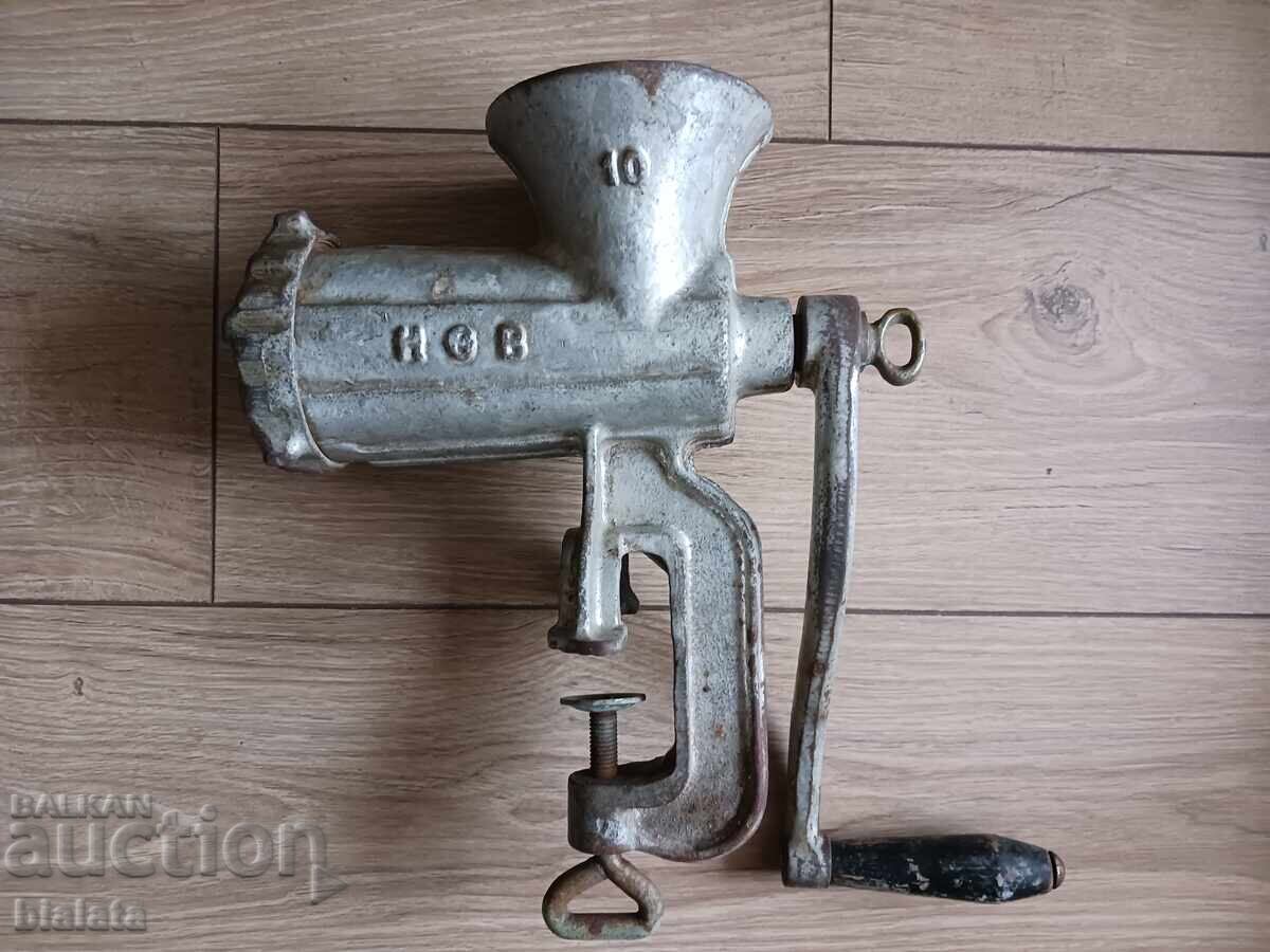 Mașină de tocat carne numărul 10