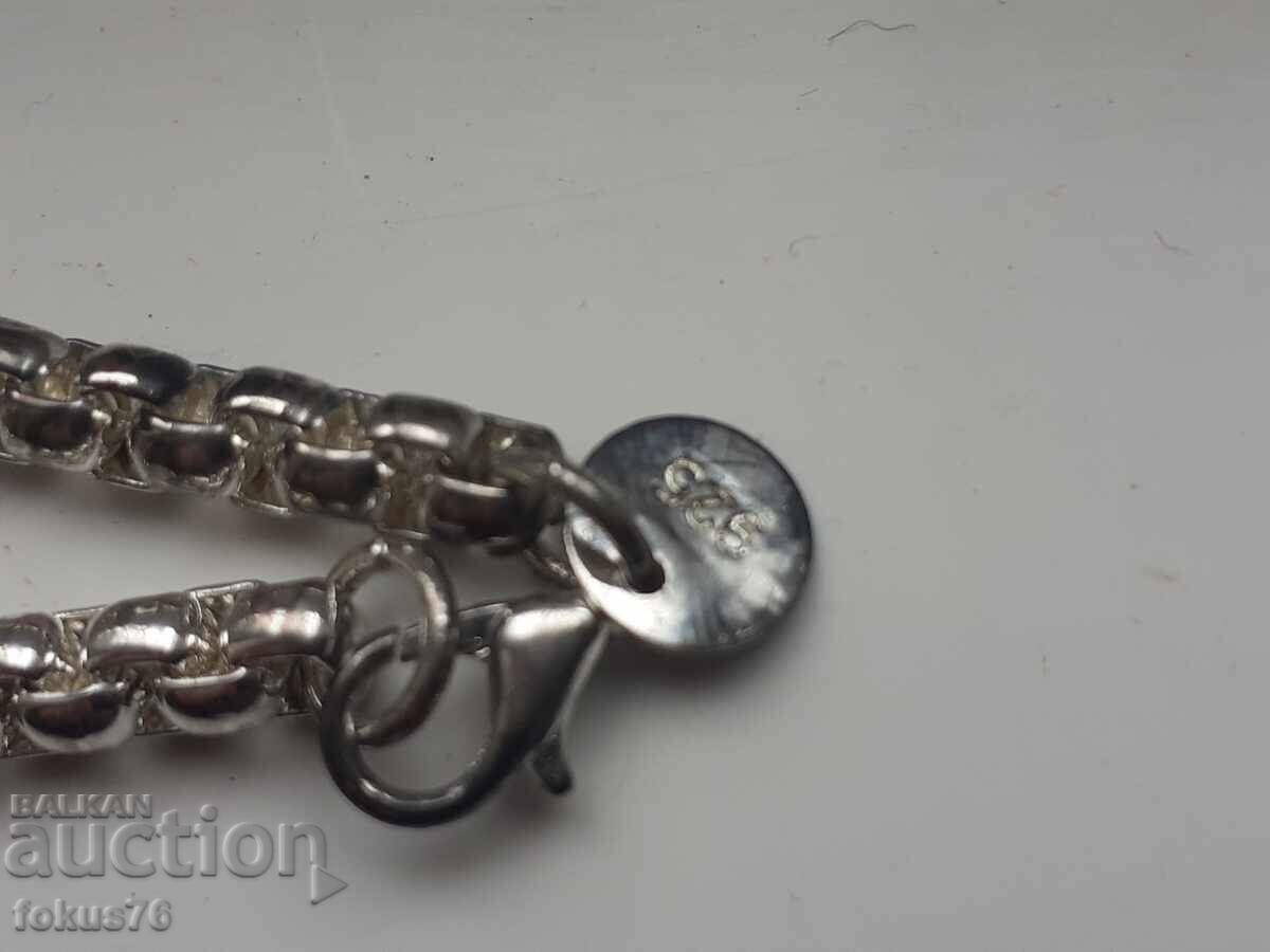 Brățară veche din metal pentru femei cu preț € 25.00 | 48.90 BGN