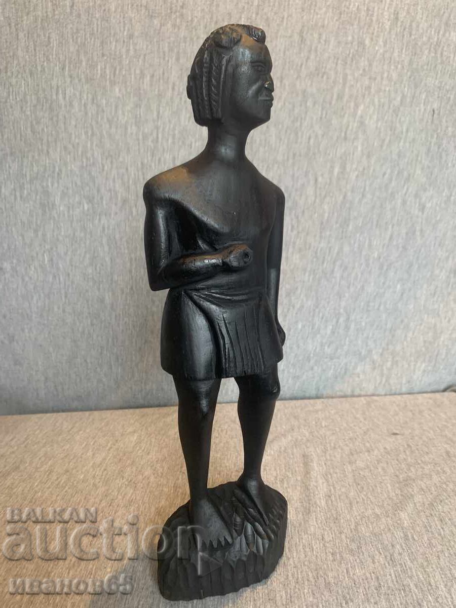 Аукцион дървена фигура