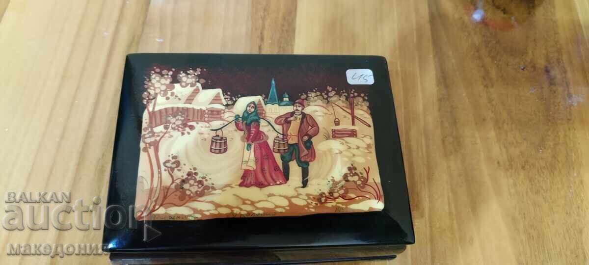 Cutii lacuite rusești - 6