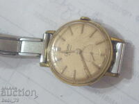 Ceas de aur pentru bătrâne.