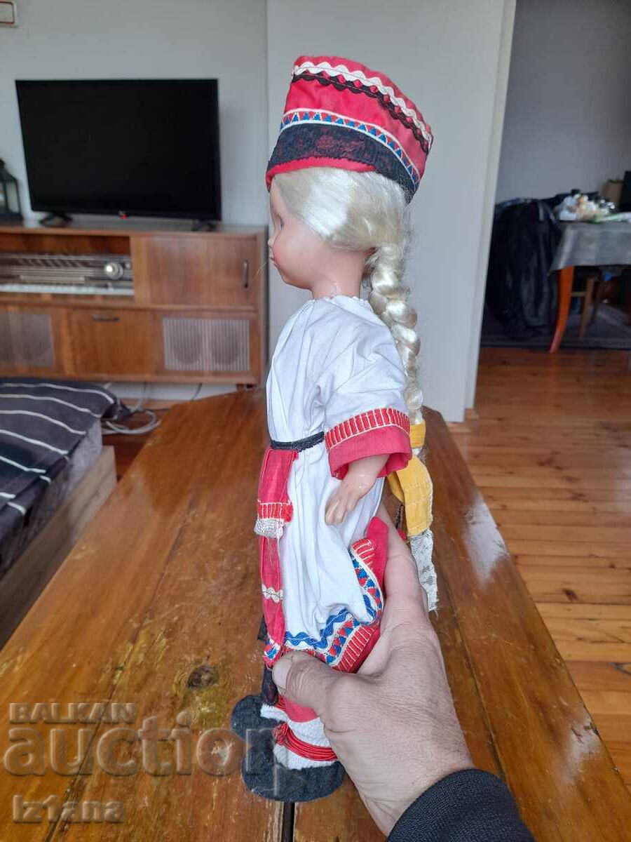 Licitație Veche păpușă rusă Licitație Veche păpușă rusă