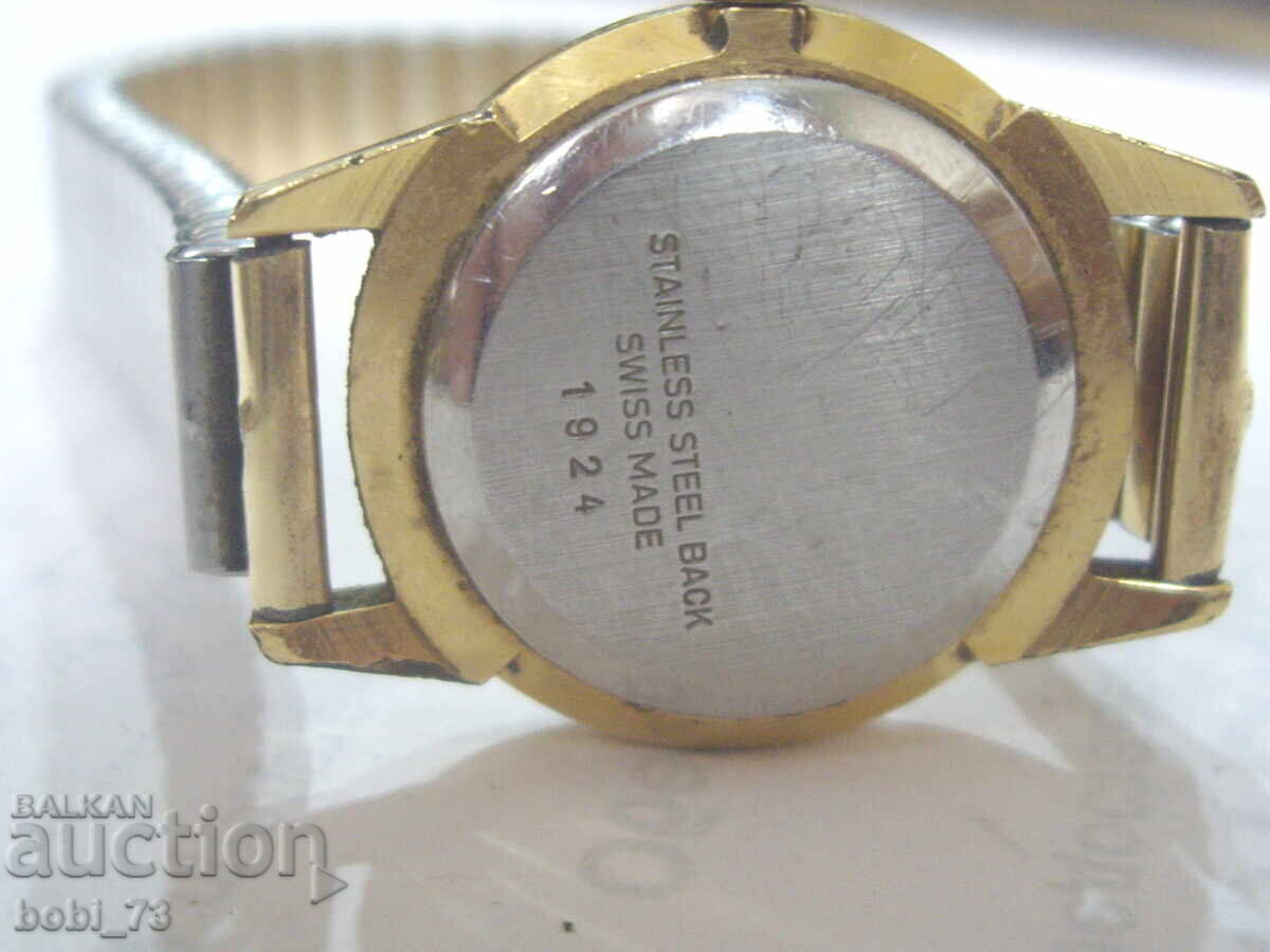 Licitație Ceas de aur pentru bătrâne.