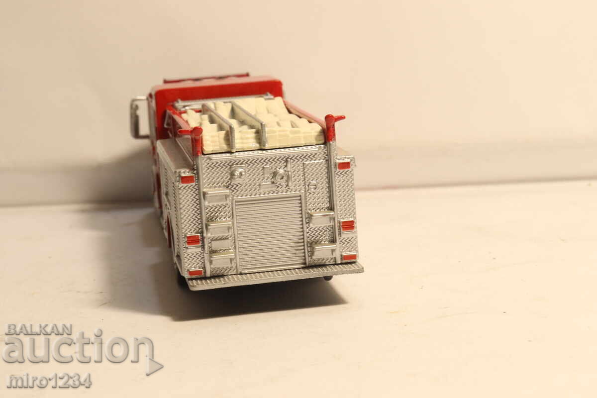 1/72 CAMION DE POMPIERI JUCĂRIE MODEL RETRO - 6