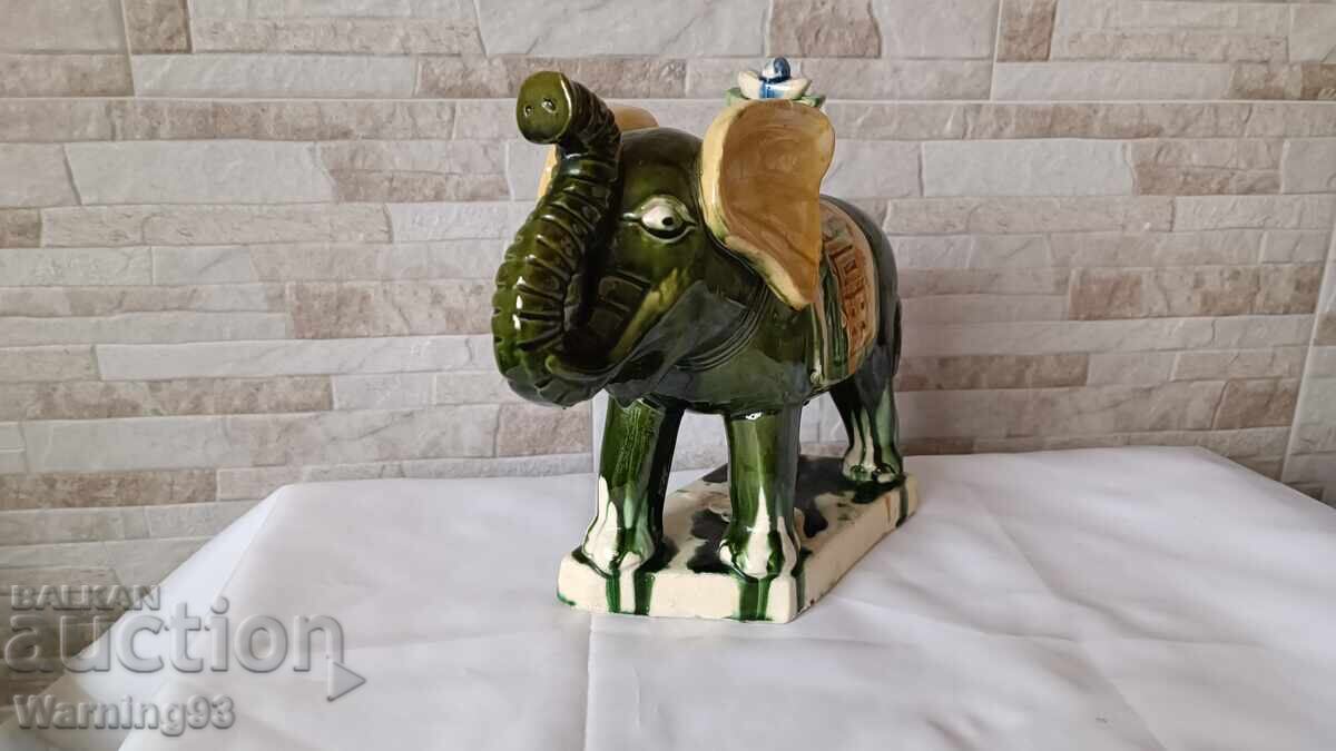 Licitație Elefant ceramic - Feng Shui chinezesc - 30/24