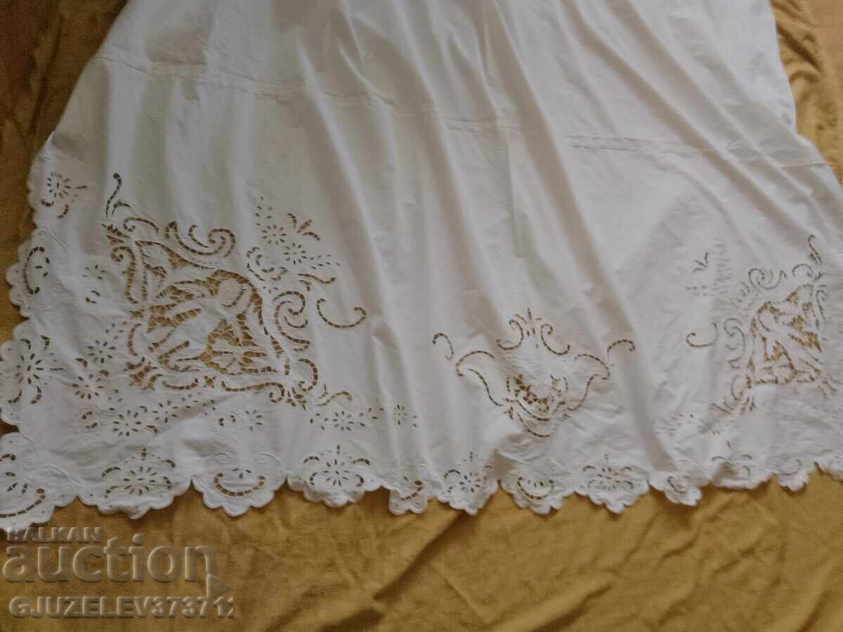 Perdea retro - față de masă cu broderie decupată de Cupidon - 6