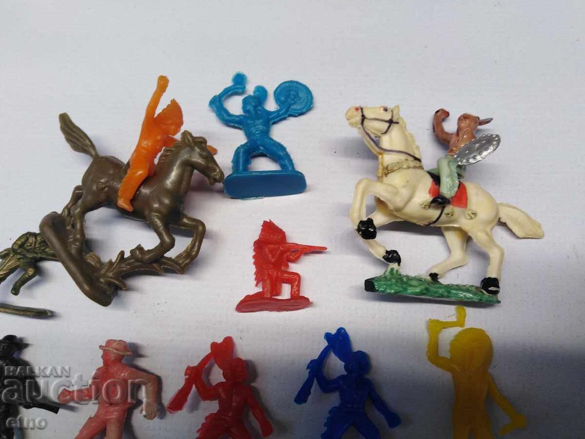 Delivery of SOCIAL TOYS - SOLDIERS, toy, Indians