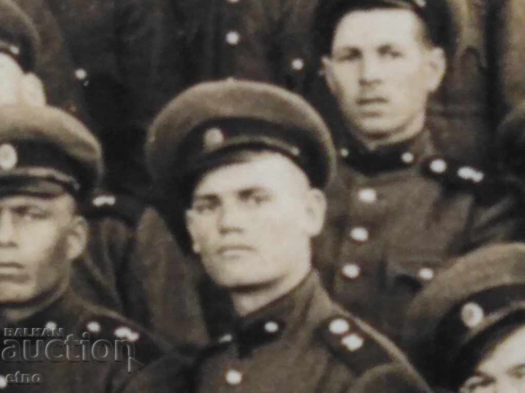 Livrarea IMPERIAL MILITAR FOTOGRAFIE - Regimentul 2, SABIE, UNIFORMĂ