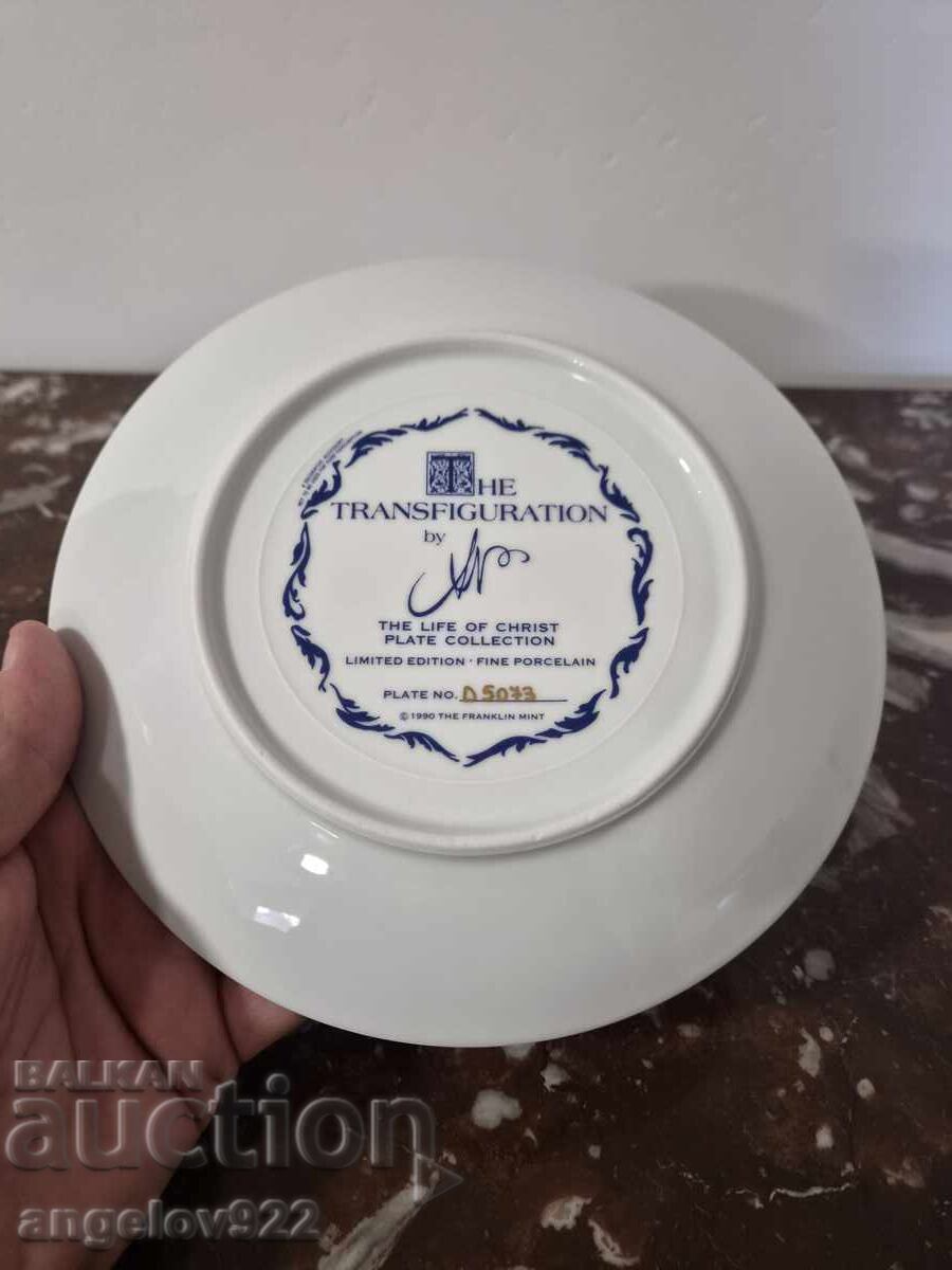 Livrarea Platou frumos din porțelan cu marcaj de producător!!!