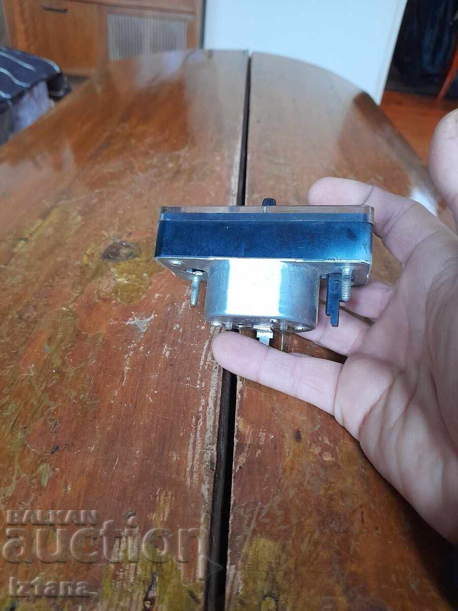 Аукцион Стар автомобилен часовник Volvo,Moto Meter