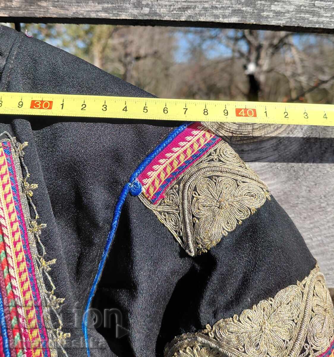 Folk costume, glider, NOTES - 5 Folk costume, glider, NOTES - 5