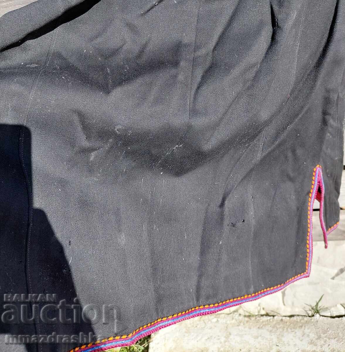 Folk costume, glider, NOTES - 10 Folk costume, glider, NOTES - 10