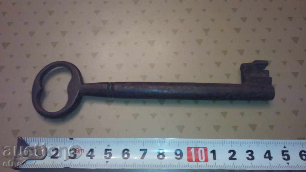 Licitație CHEIE MARE VECHE DIN TIMPURILE ȚĂREȘTI