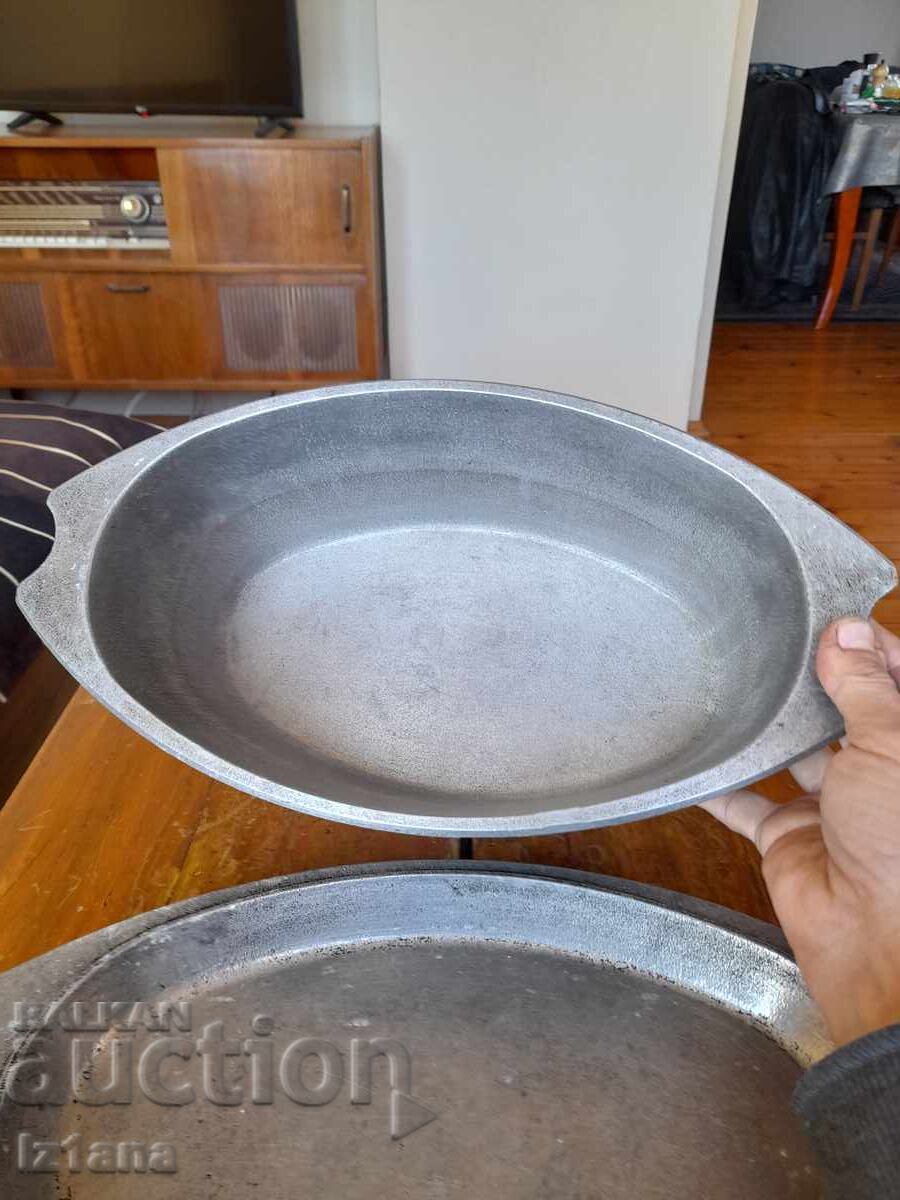 Auction  Old aluminum pot