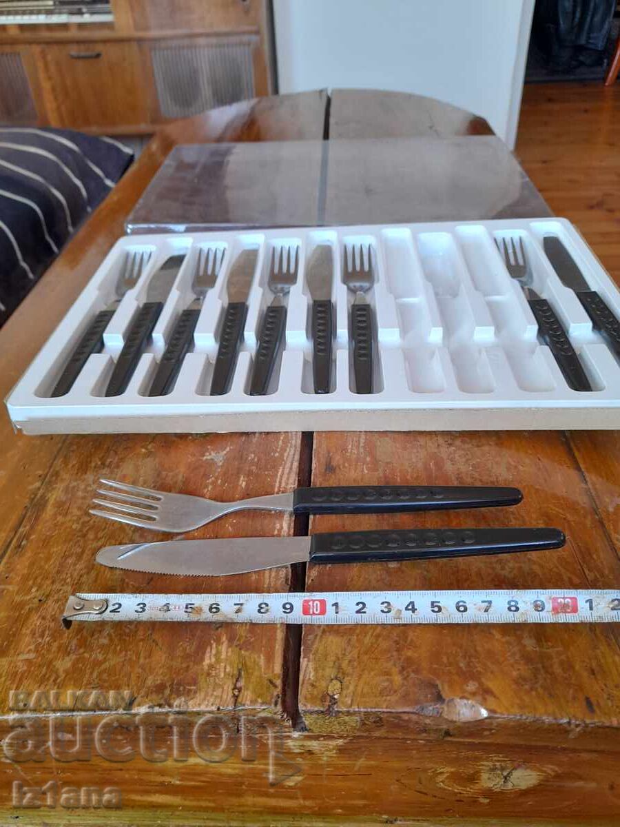 Starter set of forks and knives - 5 Starter set of forks and knives - 5