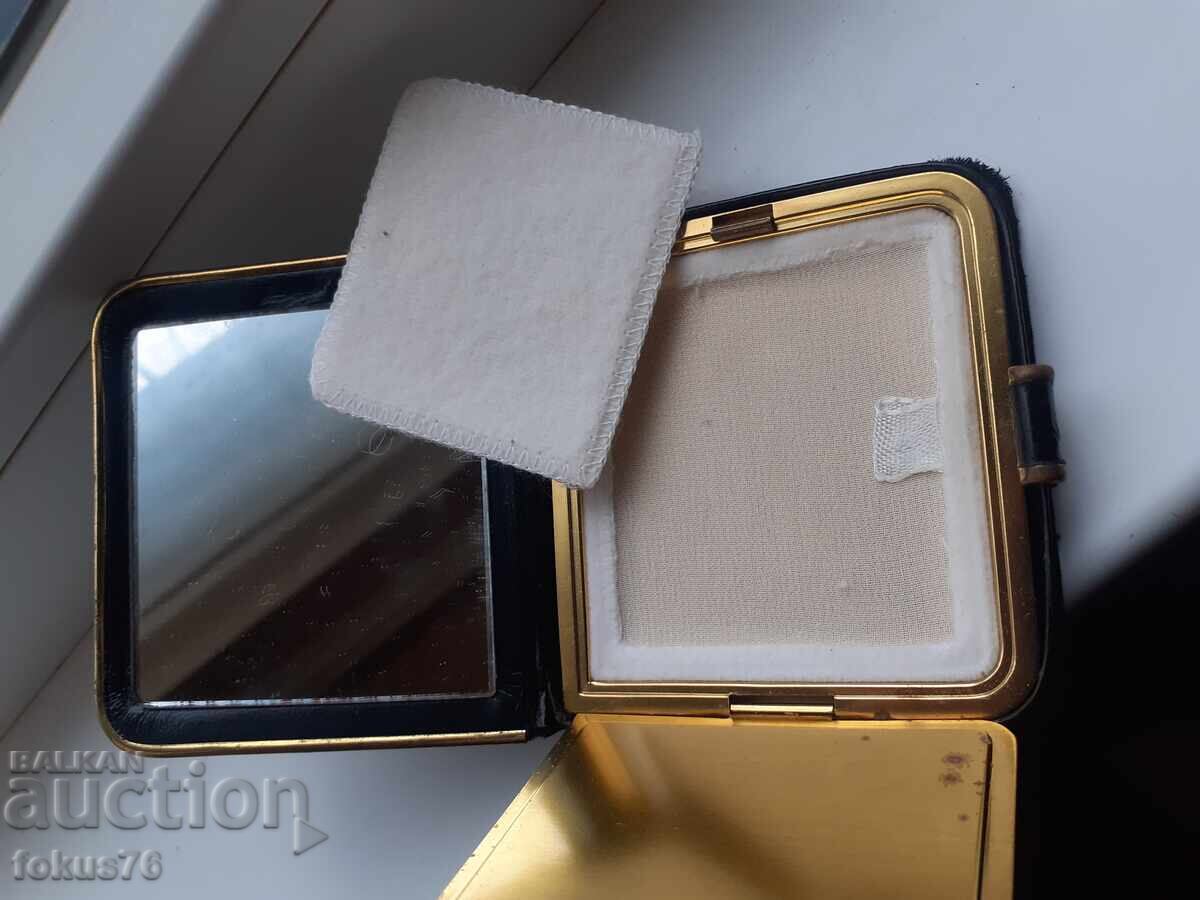 Delivery of Old German powder compact with lipstick holder - vintage