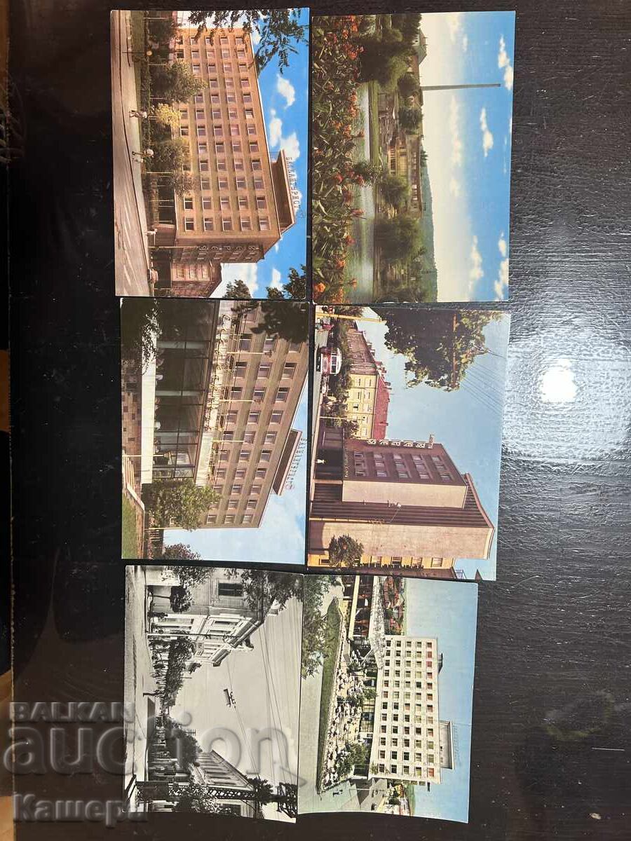 O mulțime de cărți