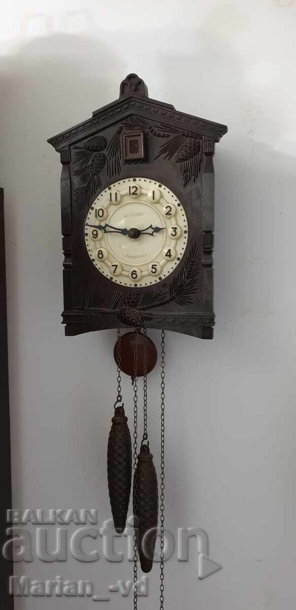 Часовник с кукувица маяк- работещ с цена € 65.00 | 127.13 лв.