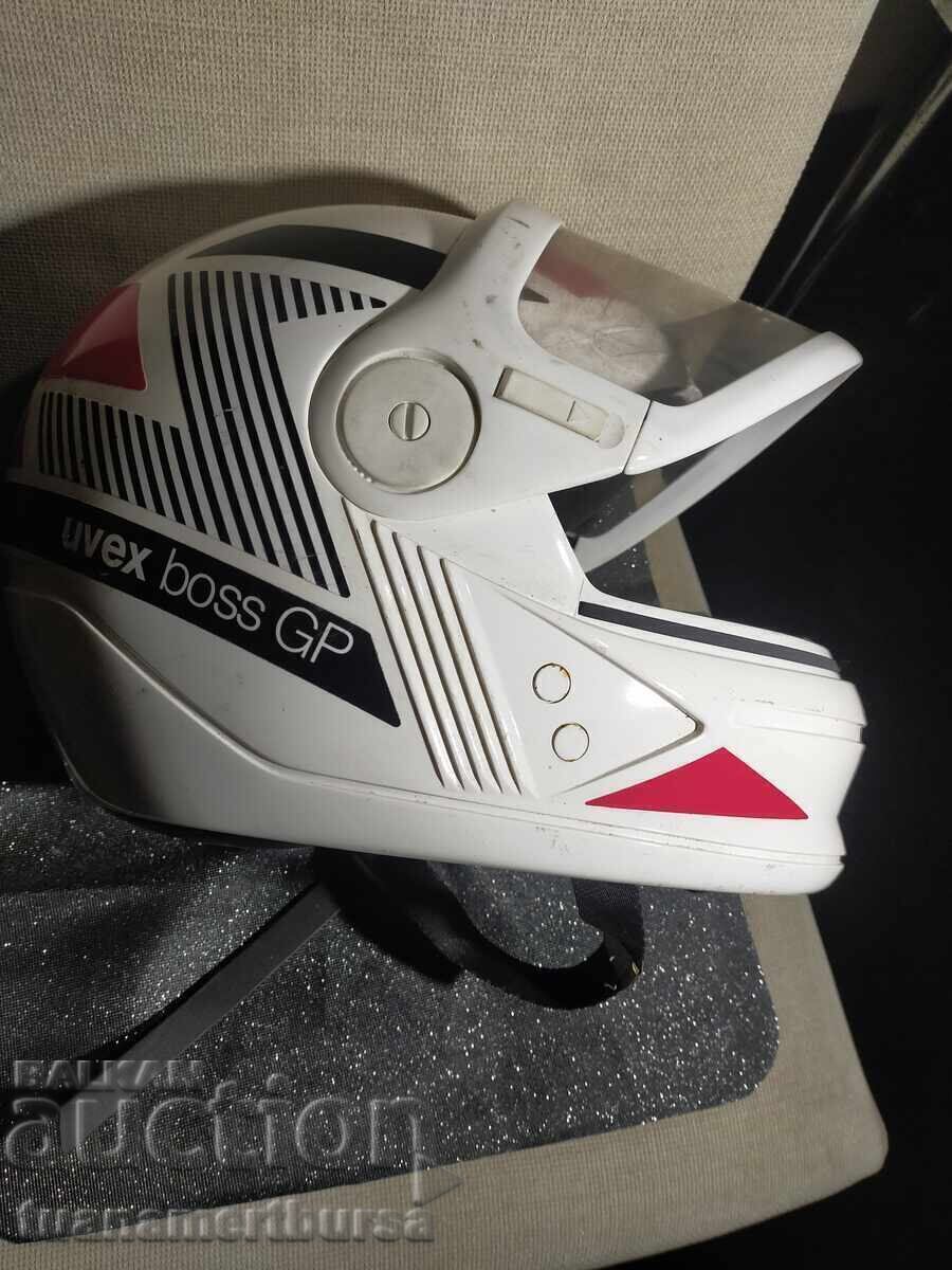 каска с цена 140.00 €