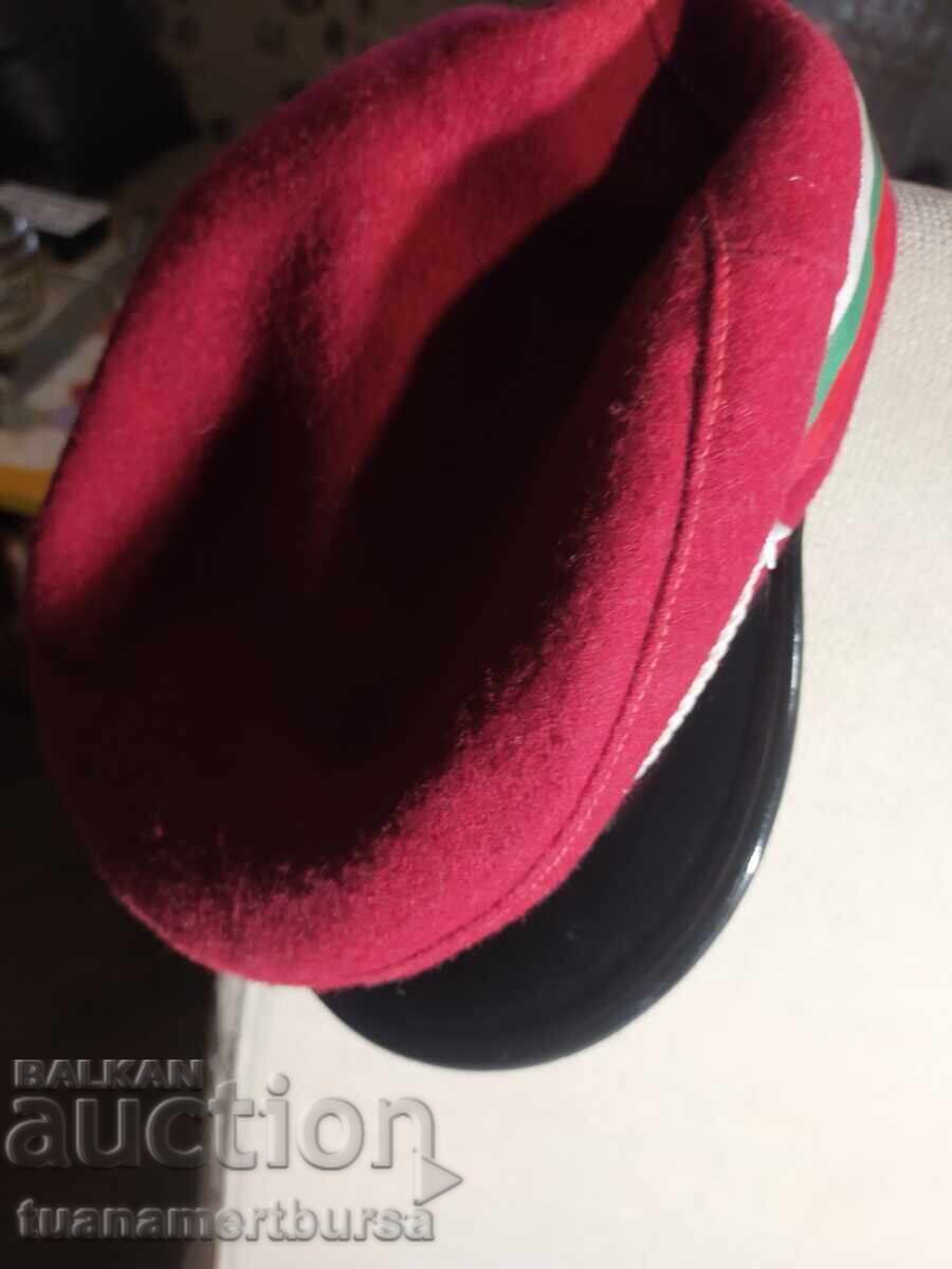 căciulă cu preț € 20.00 | 39.12 BGN