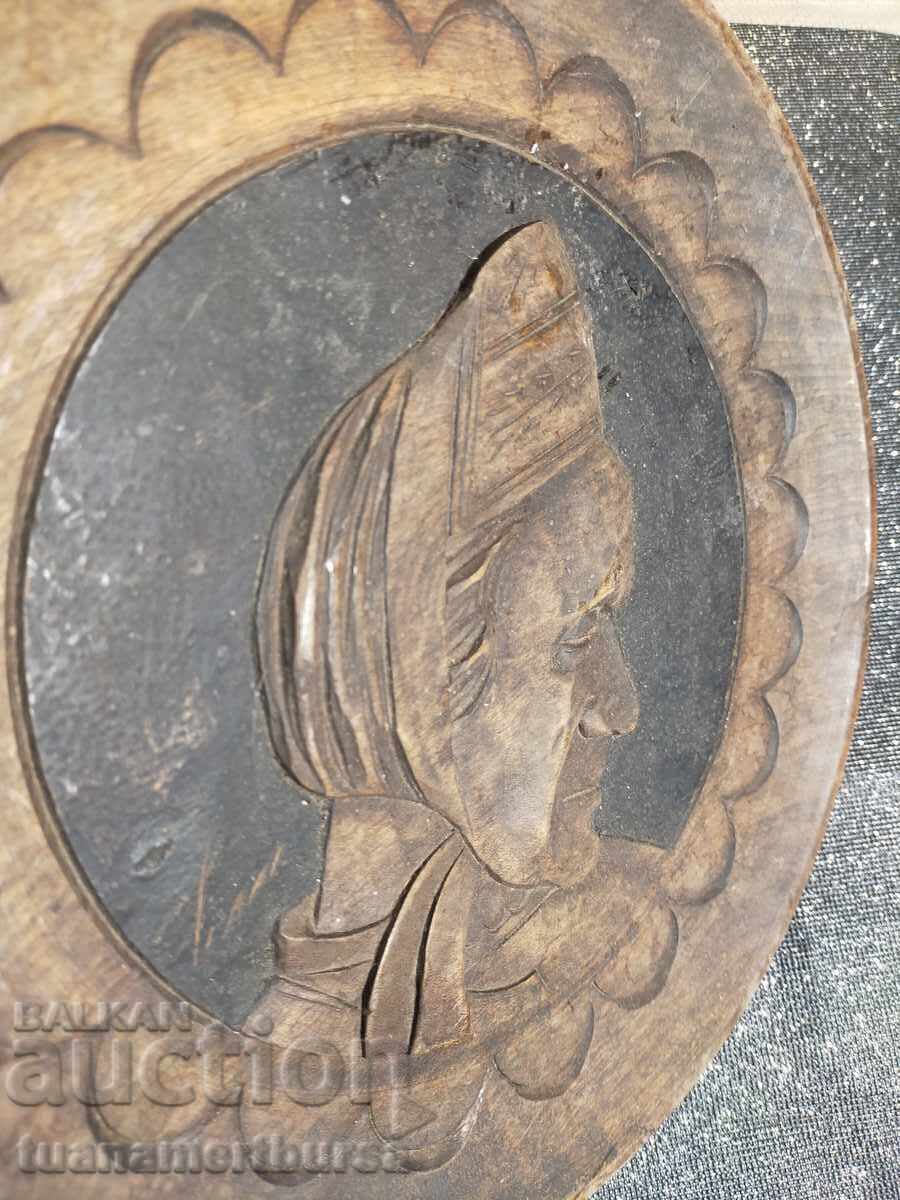 Ξύλινο διακοσμητικό αντικείμενο με τιμή € 15.00 | 29.34 BGN