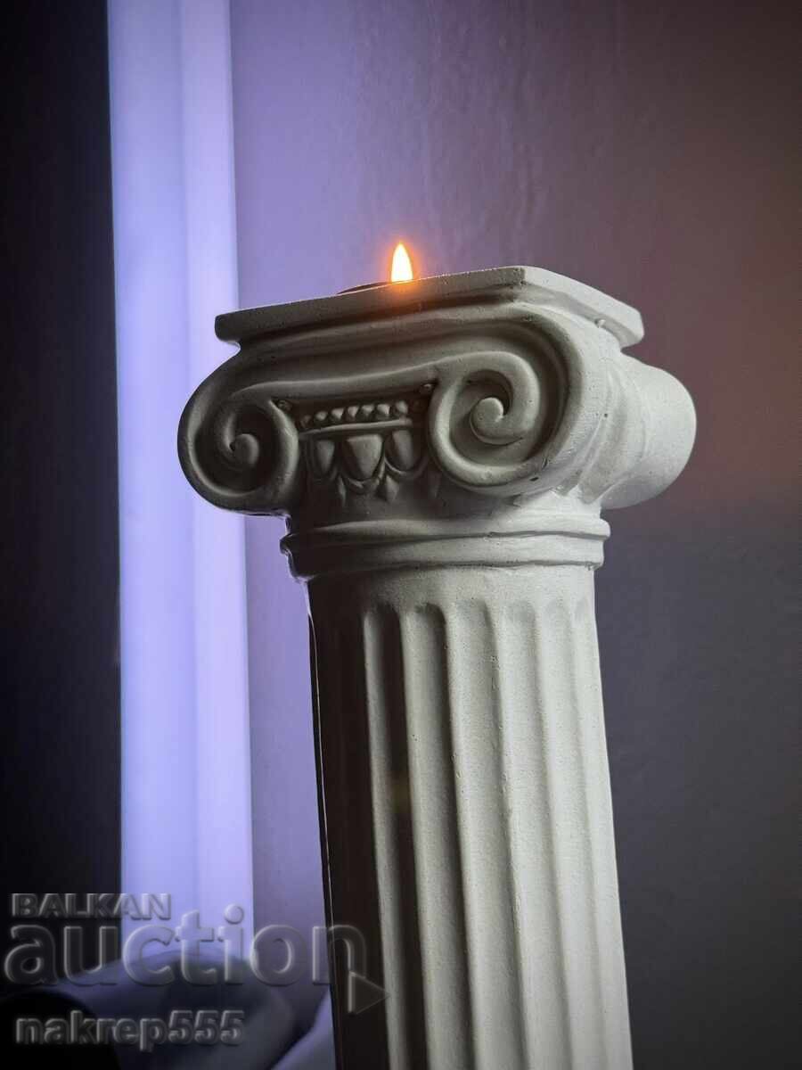 Statuetă lumânare "Coloană Romană" – 27,5 cm (COMPOSIT DE MRAMOR) cu preț € 39.90 | 78.04 BGN