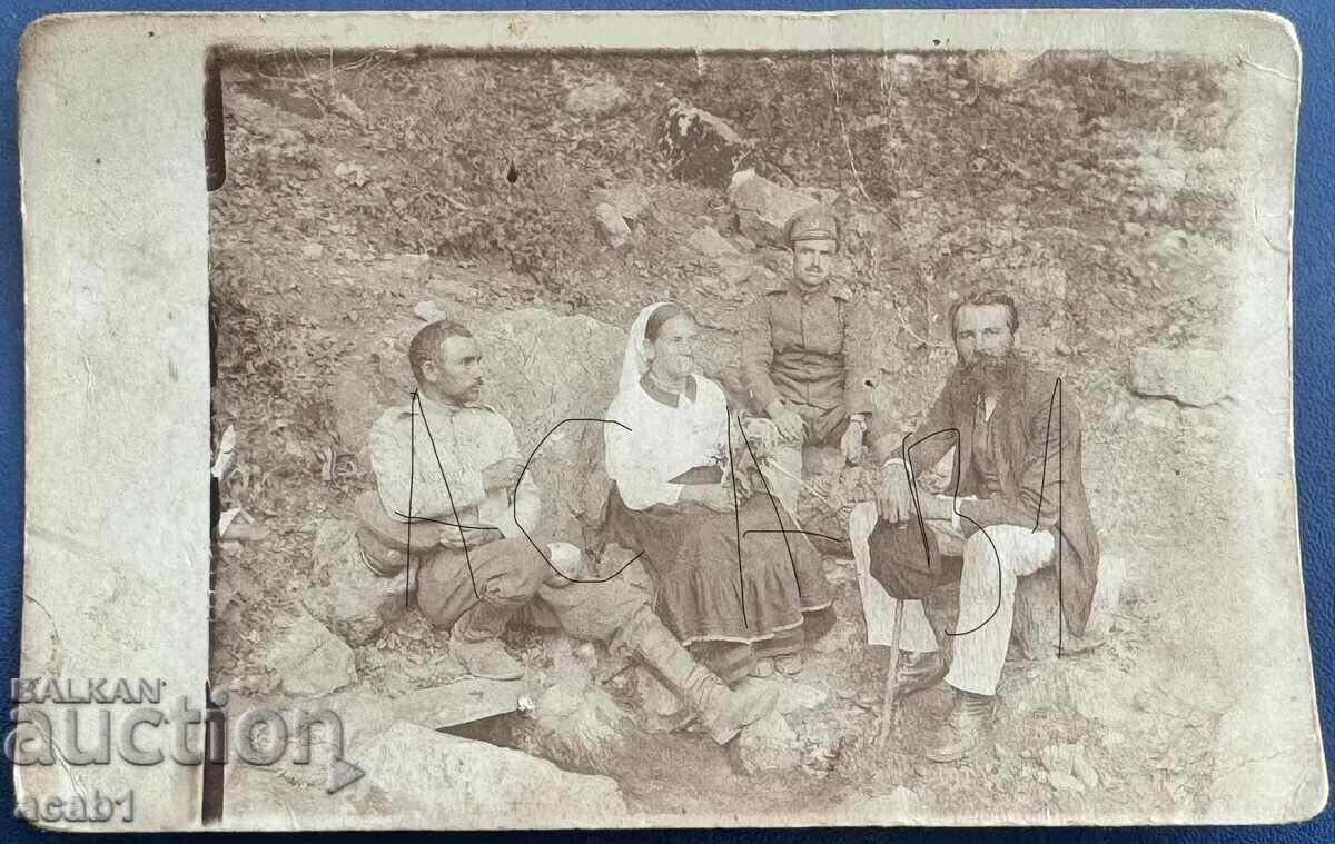 Gavril Genov și Tzeko Todorov Tozo Satul și Biblioteca în Onoarea Lor Gavril Genov și Tzeko Todorov Tozo Satul și Biblioteca în Onoarea Lor