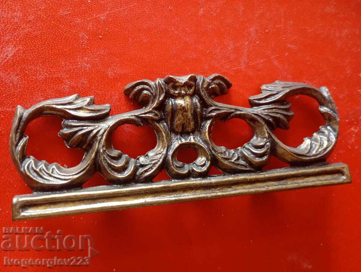 Две стари апликации,обкова с цена € 13.00 | 25.43 лв.