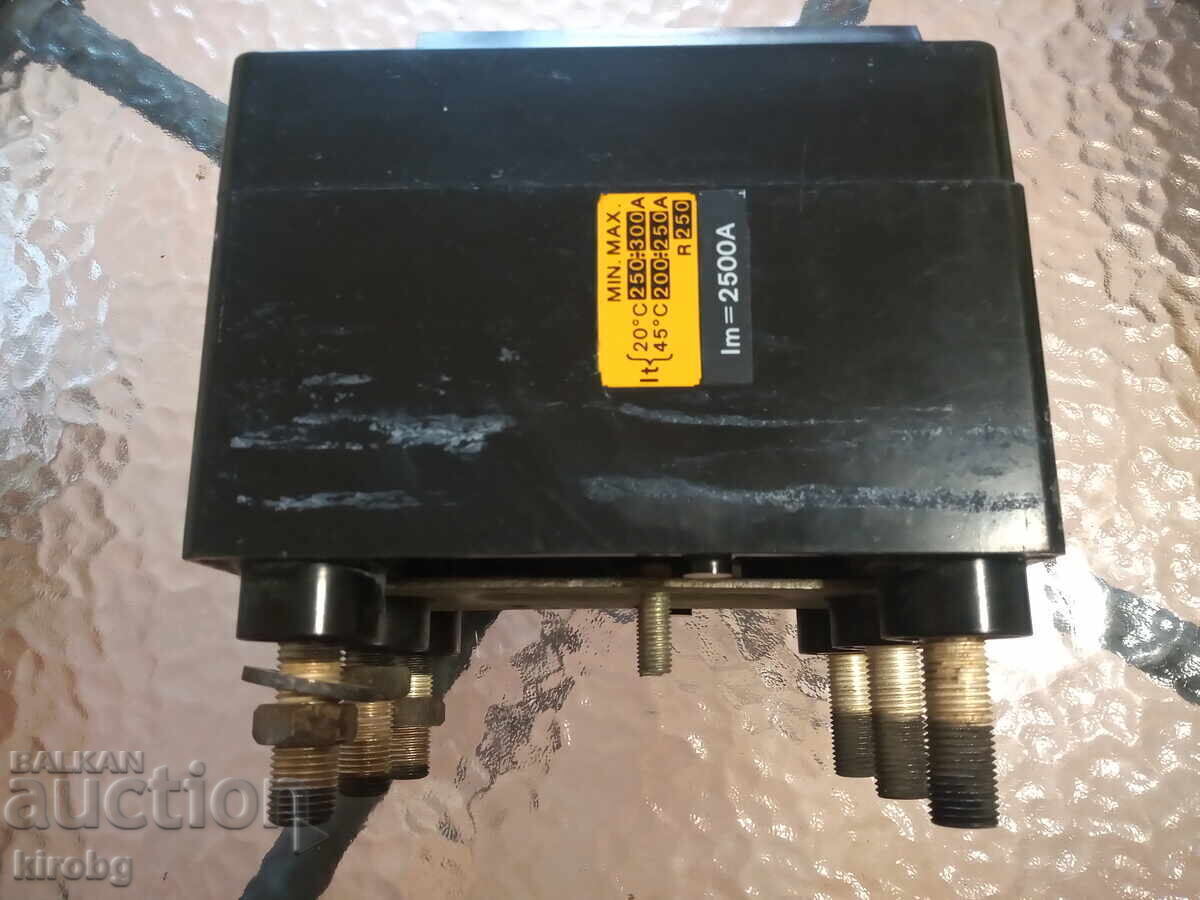 ΑΥΤΟΜΑΤΟΣ ΔΙΑΚΟΠΤΗΣ 250A/2500A με τιμή € 19.77 | 38.67 BGN